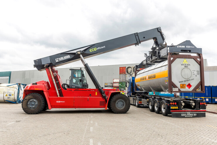 Eco Reachstacker