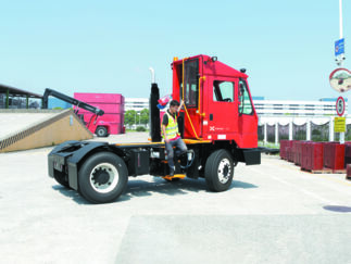 Tracteur portuaire Kalmar TL2