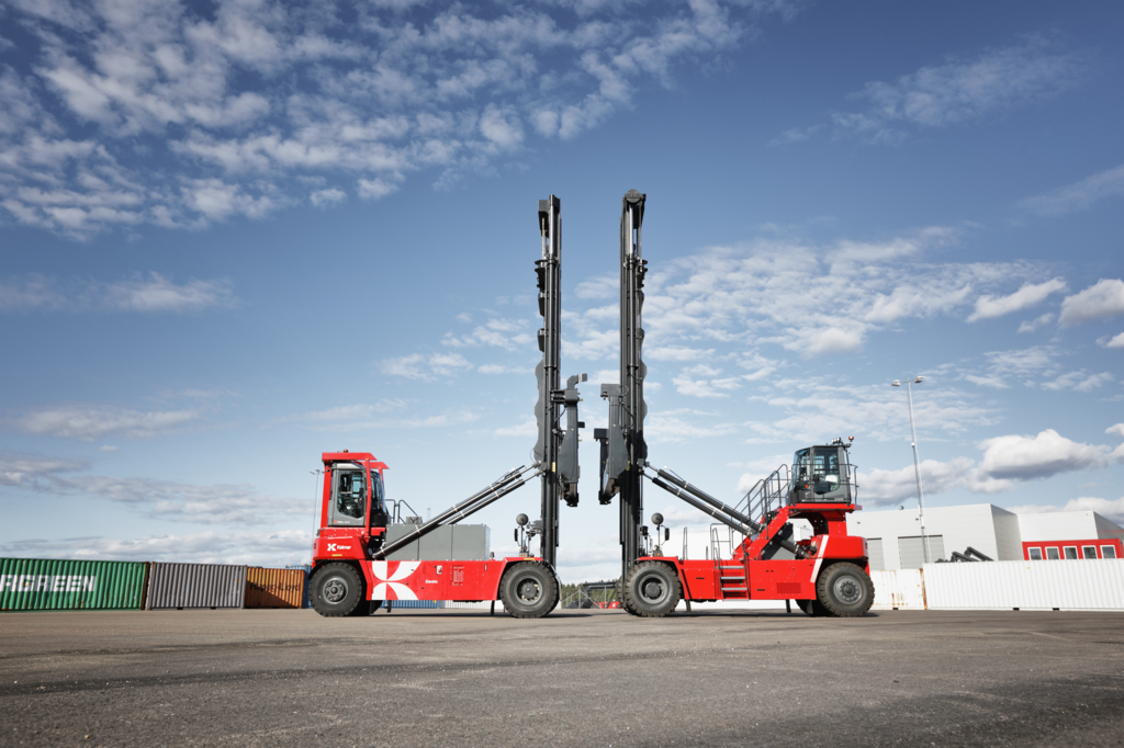 NB_Kalmar Electric Empty Container Handler ECG90-110 (4)