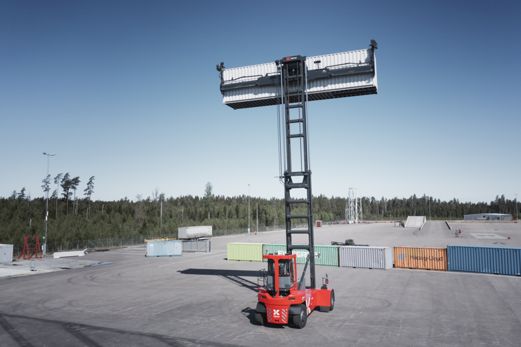 NB_Kalmar Electric Empty Container Handler ECG90-110 (35)