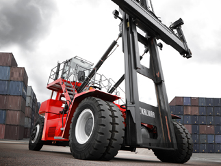 Chariots porte-conteneurs vides Essential 8 à 10 tonnes